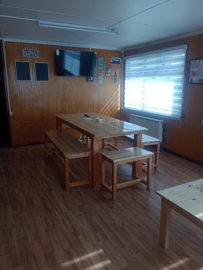 Hostel Isla Yu Backpacker Puerto Natales Exterior foto